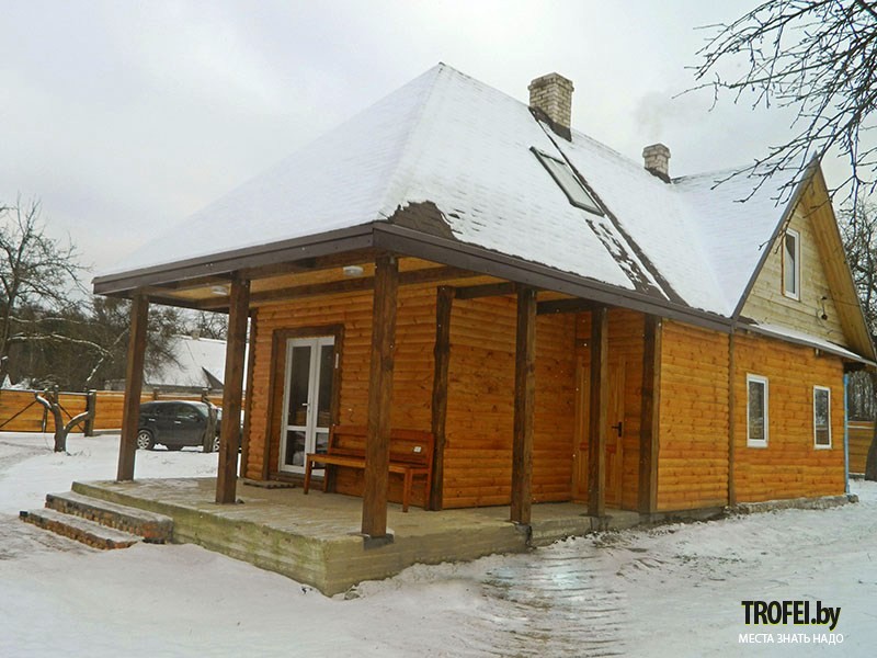 Агроусальба У Лешего